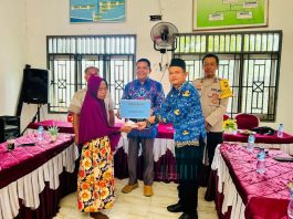 Peduli Warganya.Pemdes Lubuk Cabau Salurkan BLT-DD Triwulan Pertama